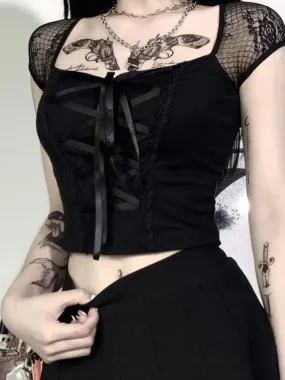 Camiseta negra de encaje gótica