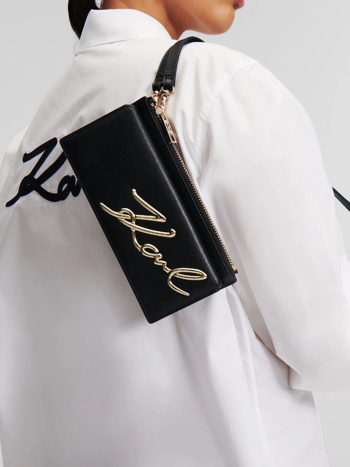 CARTERA EN BANDOLERA SIGNATURE KARL LAGERFELD