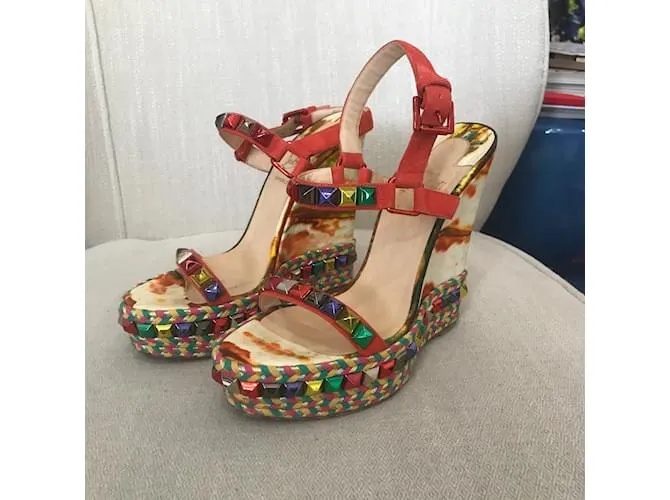 CHRISTIAN LOUBOUTIN Sandalias T.UE 38 cuero Multicolor 